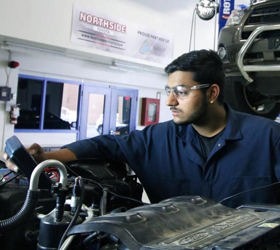 One male Automotive Service Technician student executes some diagnostic tests on an engine.   聽 聽 聽 聽 聽 聽 聽 聽 聽 聽 聽 聽 聽 聽 聽 聽 聽 聽 聽 聽 聽 聽 聽 聽 聽 聽 聽 聽 聽 聽